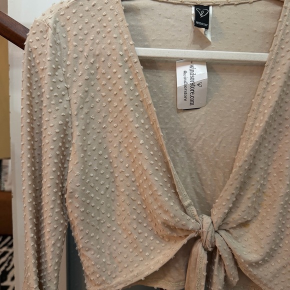 NWT | Windsor Bell Sleeve Crop Tie Top - Picture 2 of 2